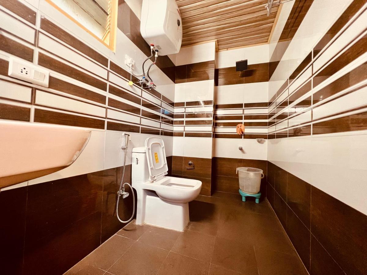 Hotel Lemoon Tree Manāli Zewnętrze zdjęcie