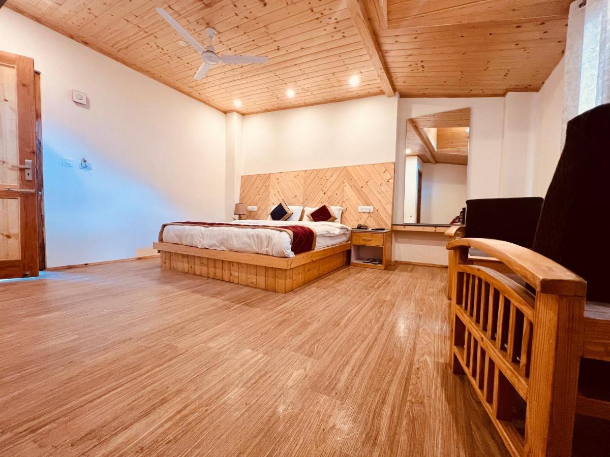 Hotel Lemoon Tree Manāli Zewnętrze zdjęcie