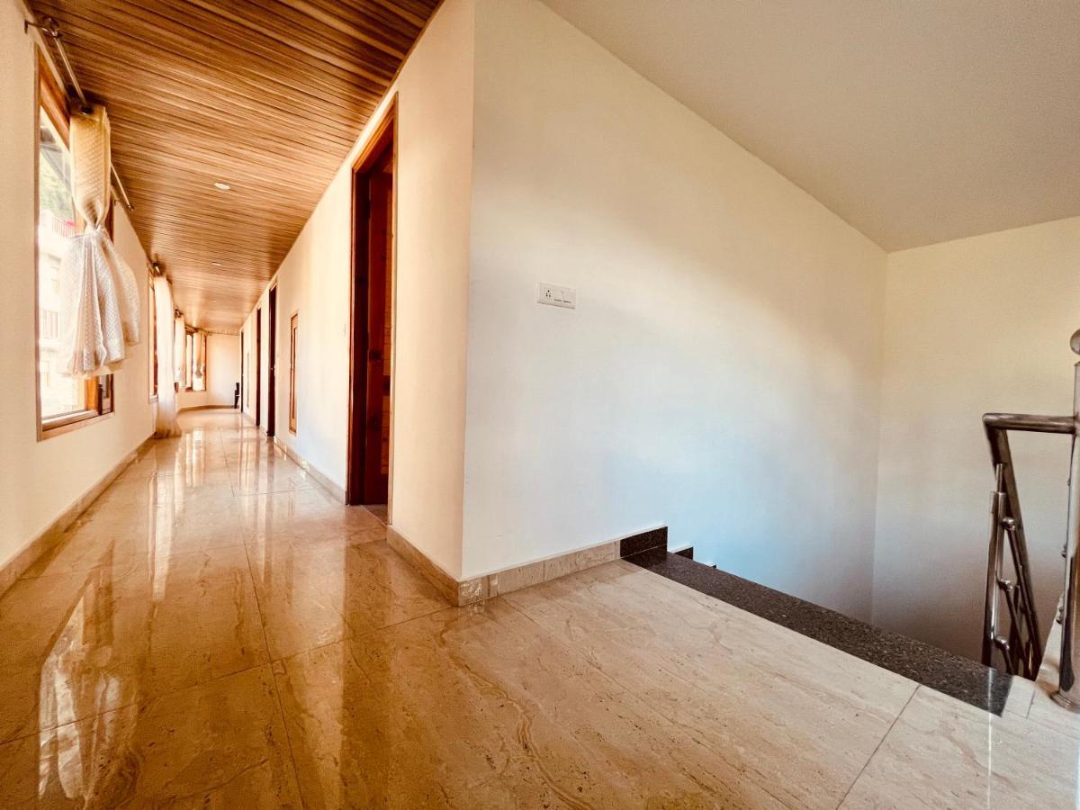 Hotel Lemoon Tree Manāli Zewnętrze zdjęcie